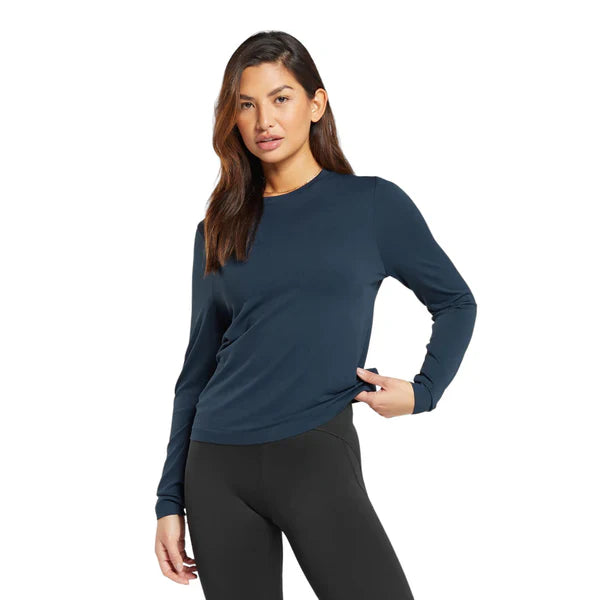 Everyday Seamless Long Sleeve Performance Tee